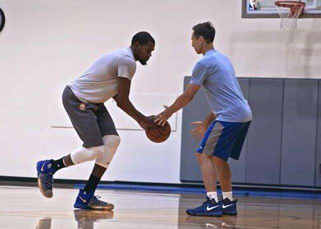 该地区足球 该地区足球