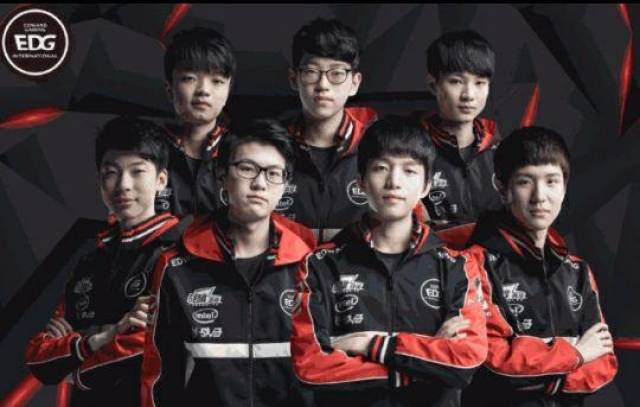 展示球技提 展示球技提